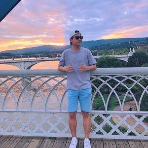 Meet your Posher, Peter